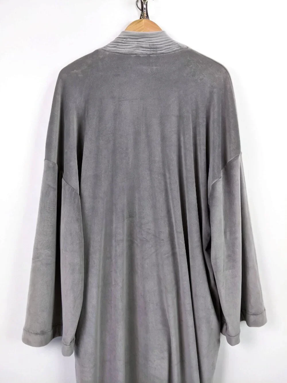 SKIMS Gray Soft Velour Fleece Wrap Robe Lounge Wear Size M